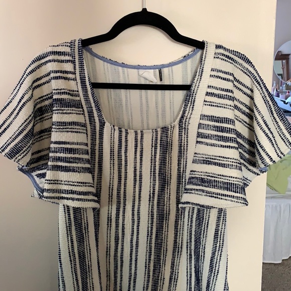 Anthropologie Akemi and Kin Dress - Picture 2 of 2